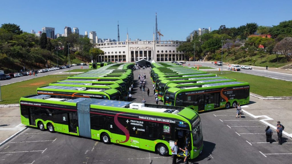 São Paulo ganha 50 novos ônibus elétricos - 49 são da Eletra